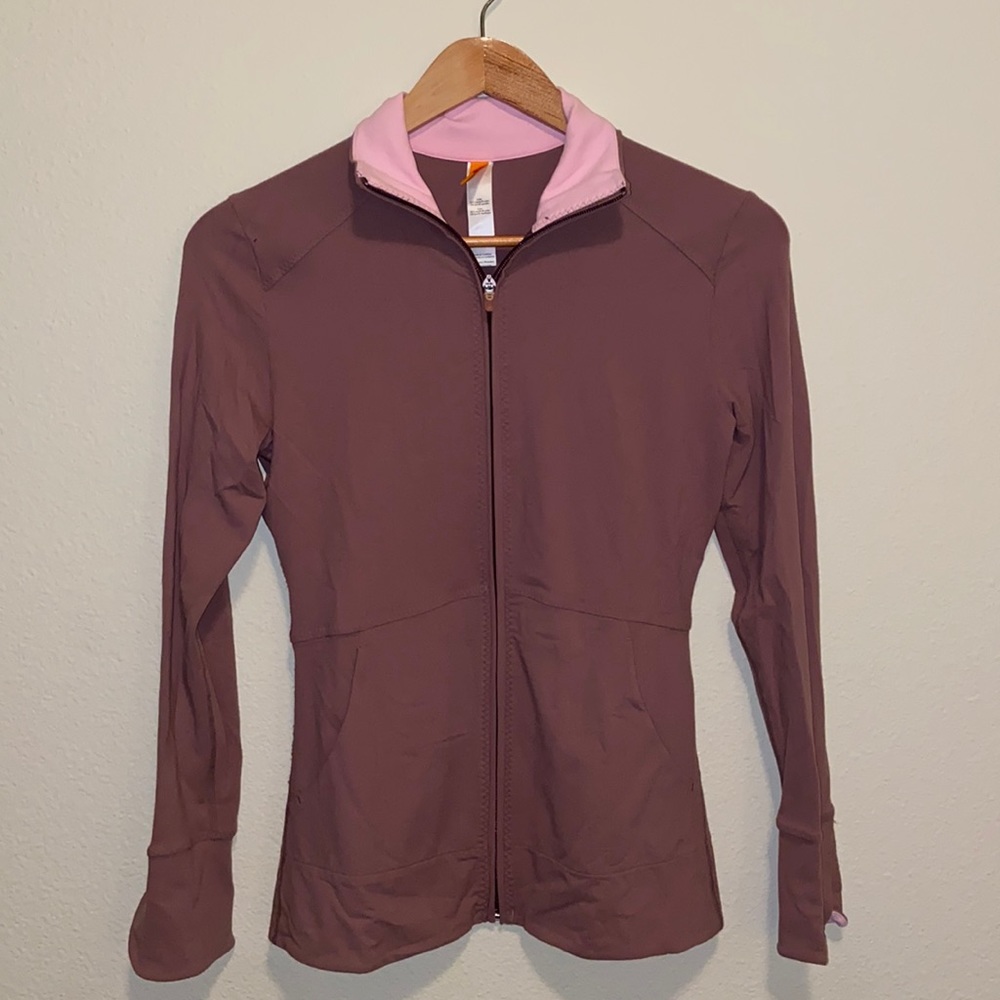 Lucy zip-up